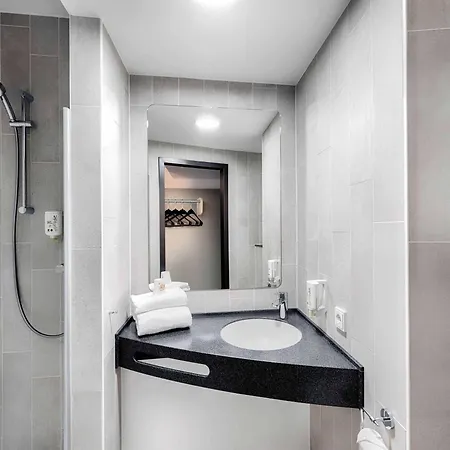 B&B Hotel Marburg 3*